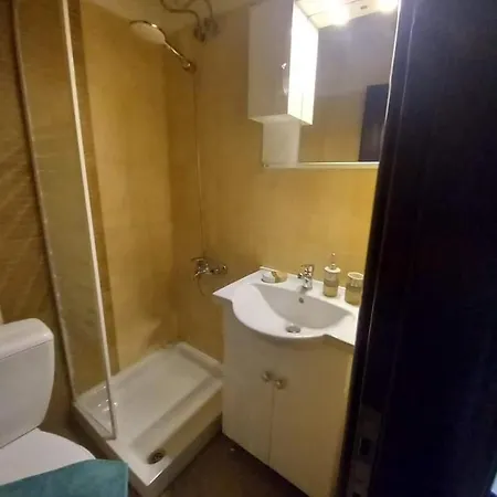 Anzhela Apartment Nea Roda Exterior photo